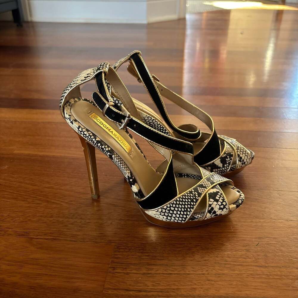 Bcbgmaxazria Olinda Python Snakeskin Print Criss-… - image 2